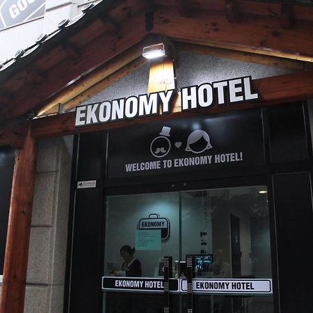 סיאול Ekonomy Hotel Dongdaemun מראה חיצוני תמונה