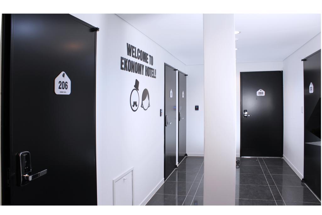 סיאול Ekonomy Hotel Dongdaemun מראה חיצוני תמונה