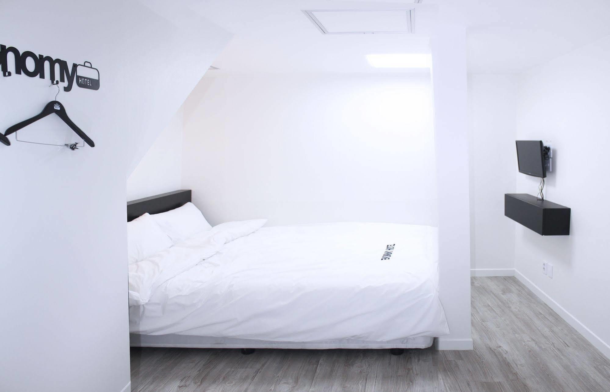 סיאול Ekonomy Hotel Dongdaemun מראה חיצוני תמונה