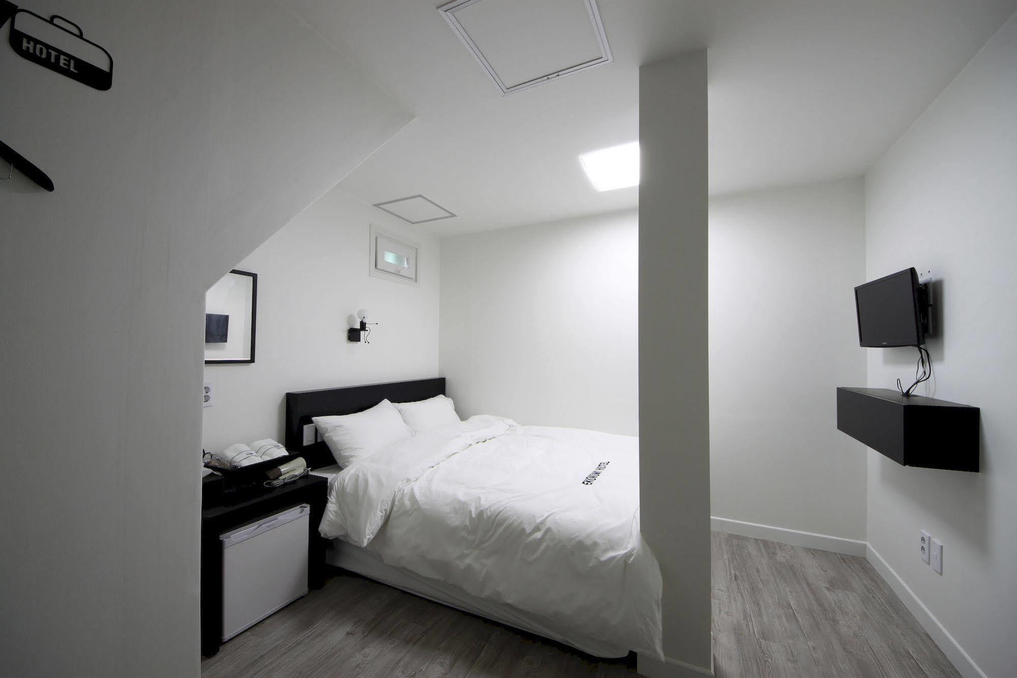 סיאול Ekonomy Hotel Dongdaemun מראה חיצוני תמונה
