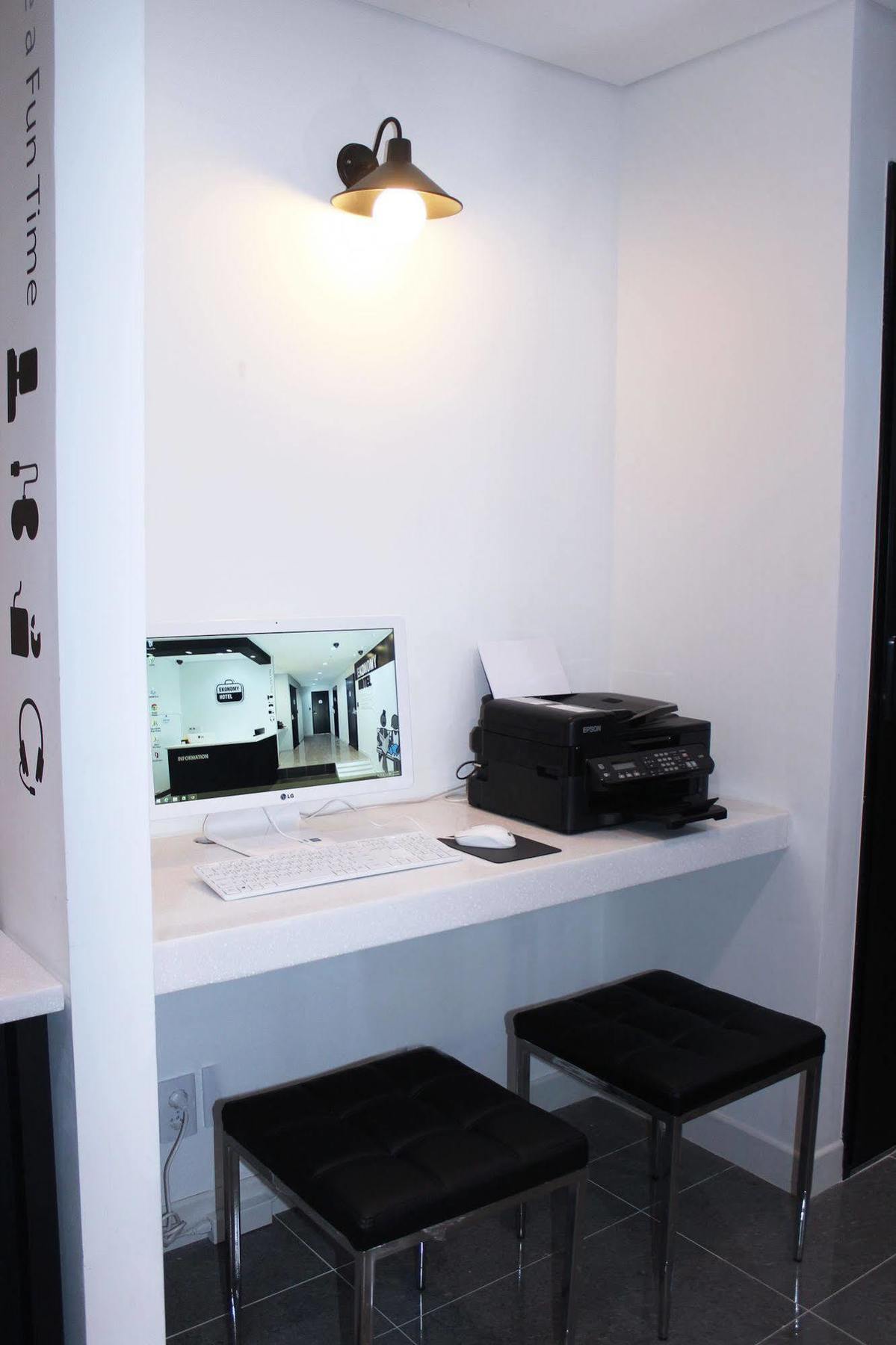 סיאול Ekonomy Hotel Dongdaemun מראה חיצוני תמונה