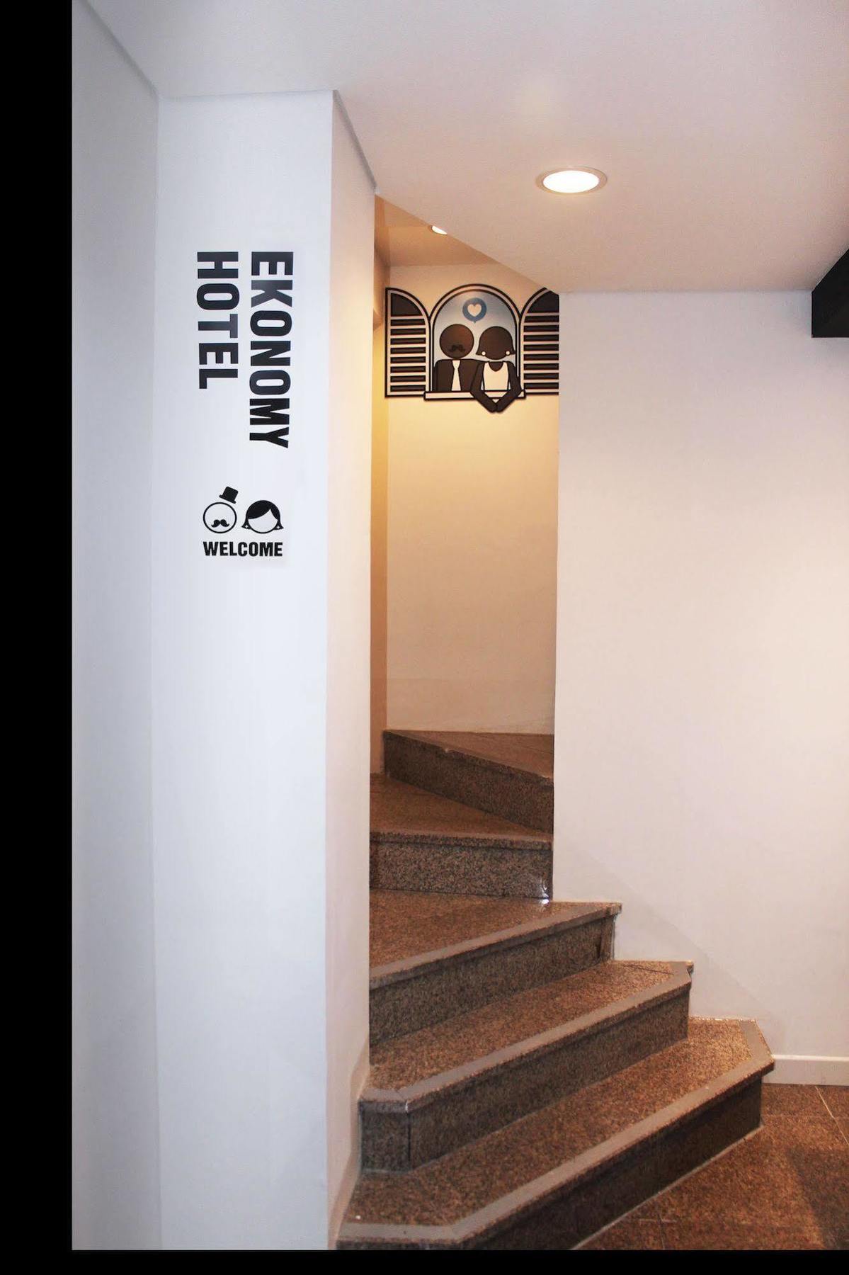 סיאול Ekonomy Hotel Dongdaemun מראה חיצוני תמונה